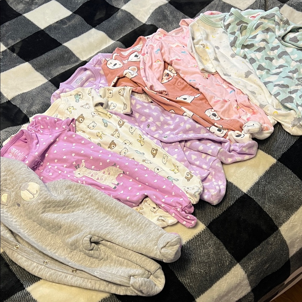 Child of Mine, Carter’s, Skip Hop etc. Sleep & Play Bundle size 0-3, 3 months